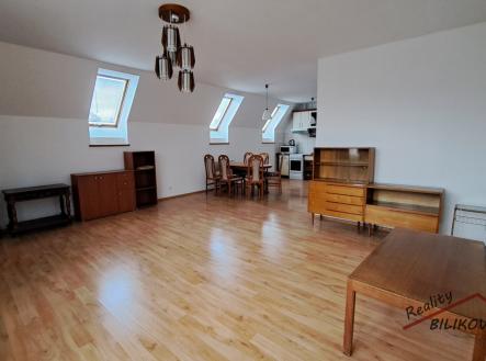 Pronájem bytu, 2+kk, 77 m²