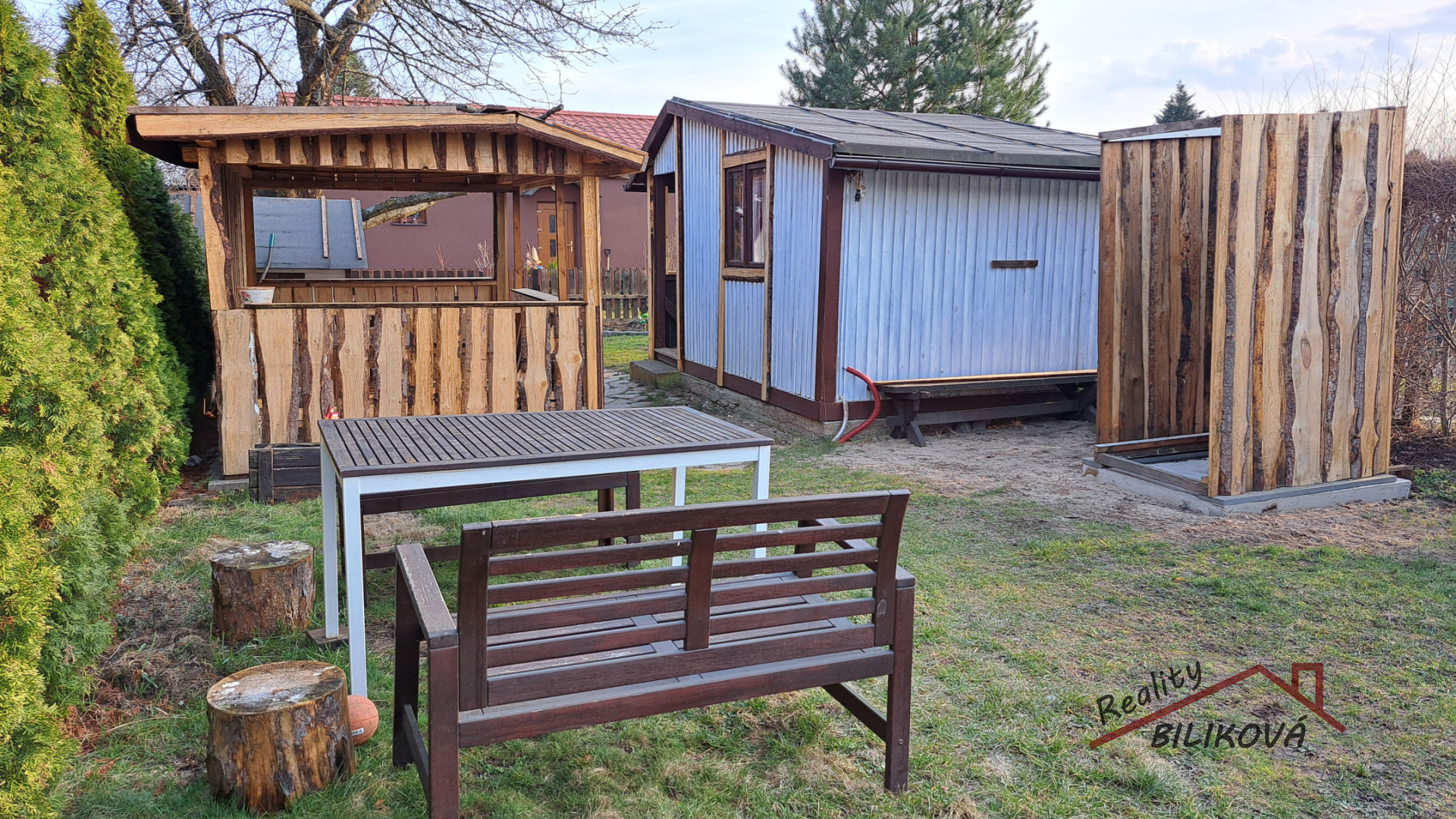 Prodej pozemku s chatou, Brandýs nad Labem- Stará Boleslav