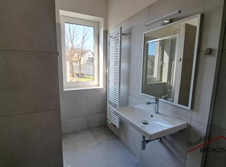 Pronájem bytu, 1+kk, 37 m²