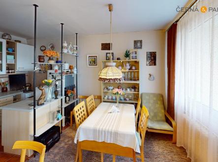 Prodej-druzstevniho-bytu-31-ul-Trnovanska-Dining-Room.jpg | Prodej bytu, 3+1, 71 m²