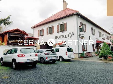 Prodej - hotel, 1 080 m²