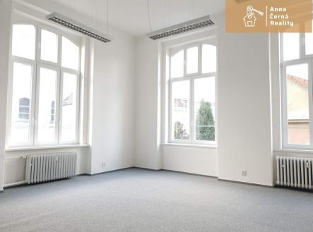 20250728091733-782.jpg | Pronájem - kanceláře, 20 m²