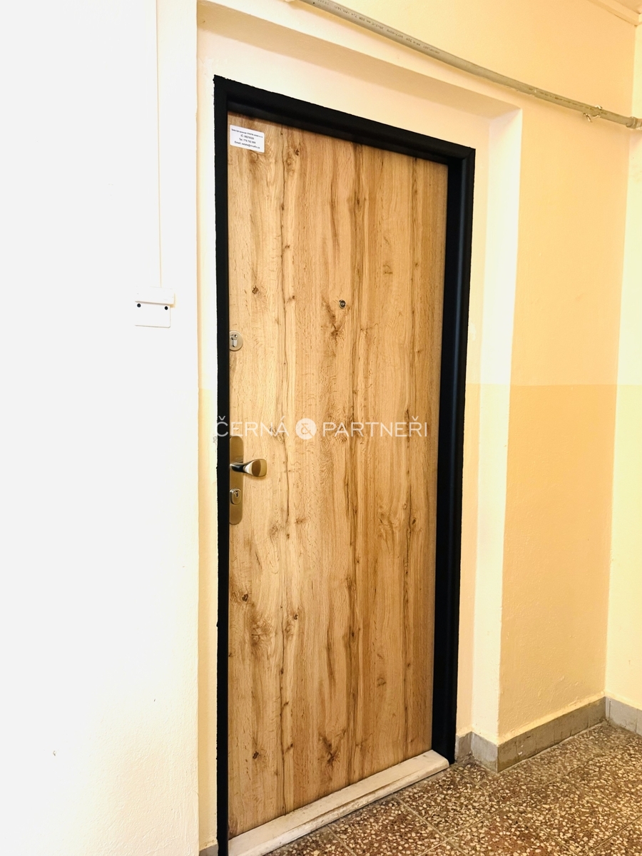 visnova-vchodove-dvere.jpg