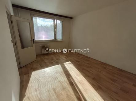 obrazek-whatsapp-2025-10-10-v-00.17.55-4e2b7899.jpg | Pronájem bytu, 1+1, 36 m²