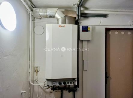 plynovy-kotel-chodba.jpg | Pronájem bytu, 3+1, 82 m²