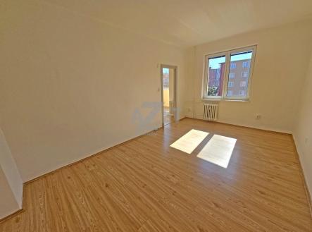 ob2.jpg | Prodej bytu, 3+1, 52 m²