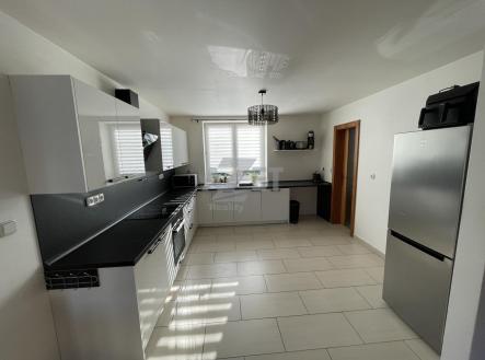 IMG_8056.JPG | Prodej - dům/vila, 206 m²