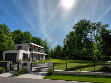 1655.jpg | Prodej - pozemek pro bydlení, 1 758 m²