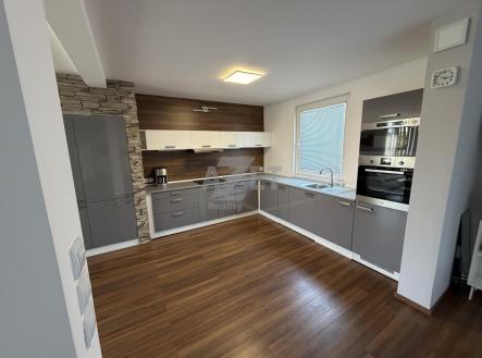 IMG_1372.JPG | Prodej - dům/vila, 300 m²