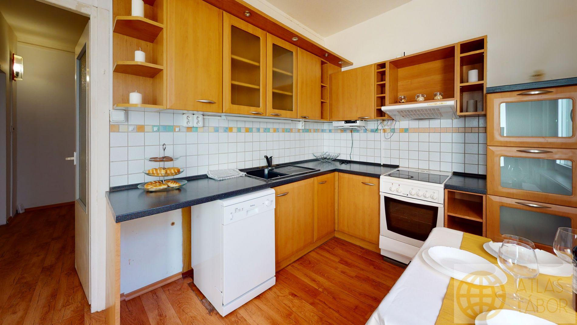 byt-31-Minska-27784-Tabor-Kitchen.jpg