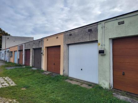 20251017_095419.jpg | Prodej - malý objekt/garáž