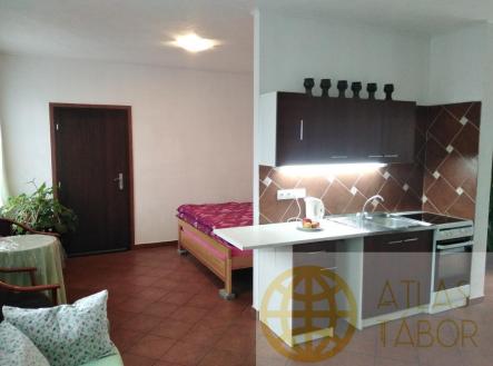 IMG_20240202_144358.jpg | Pronájem bytu, 2+kk, 70 m²