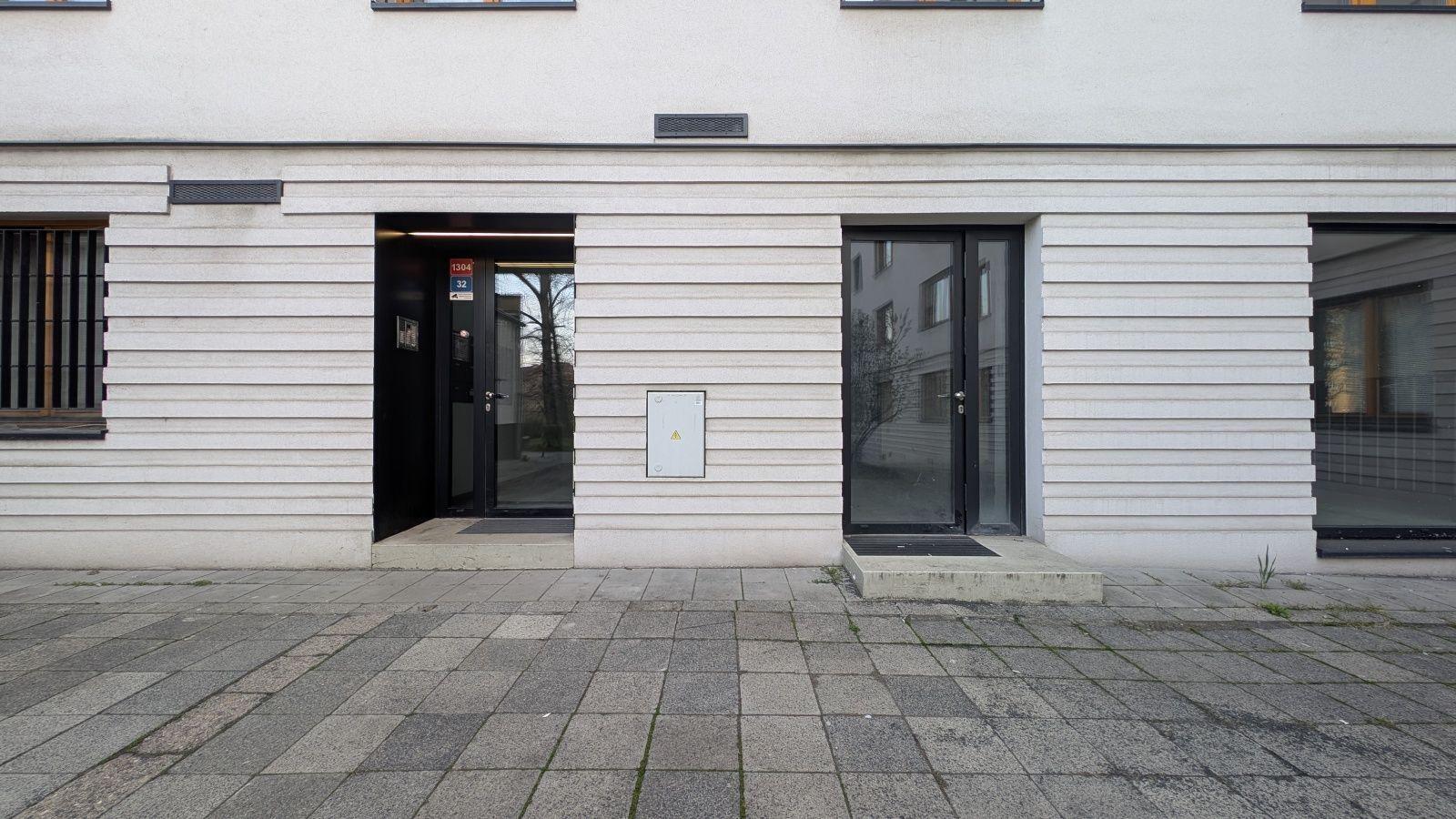 Prodej NJ č. 1304/19 (Prodejna) - ul. Bělocerkevská, 64,7m²