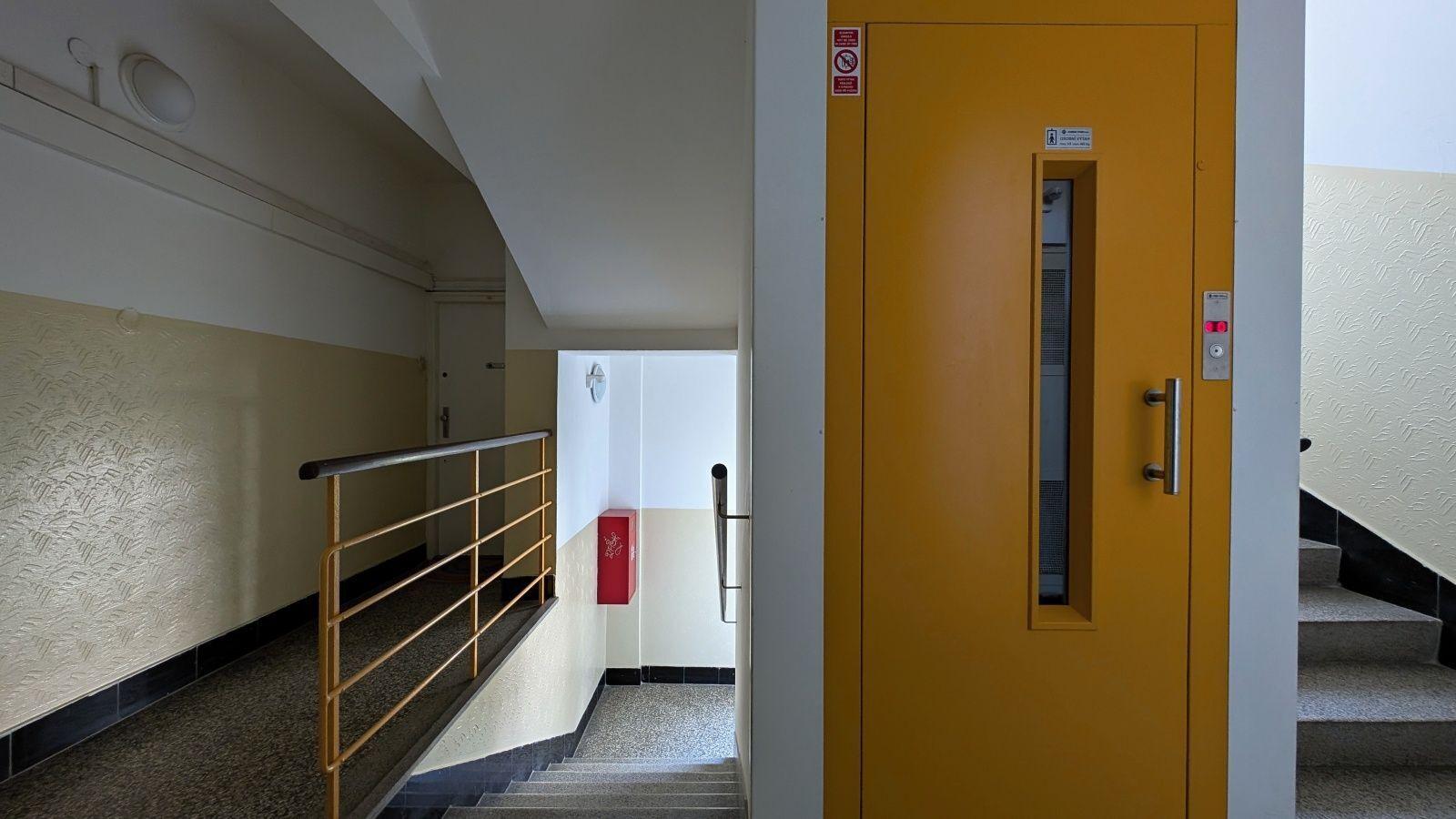 Prodej BJ č. 740/10 - 2+1, ul. Vladivostocká, 56 m²