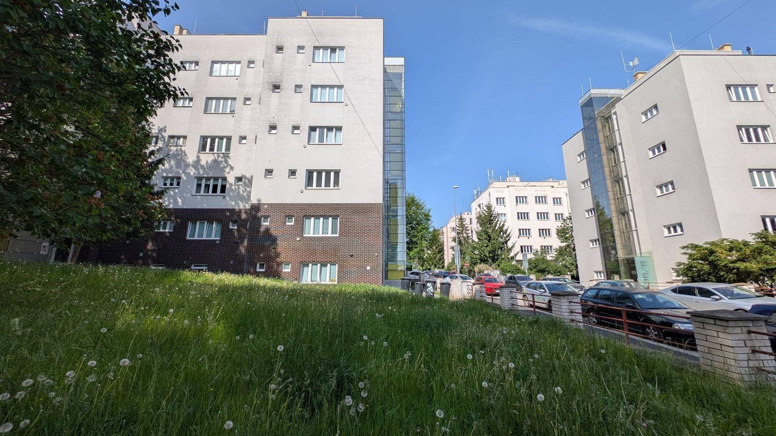 Nájem BJ č. 1414/805 -1+0, ul. Nad Kajetánkou, 30,83 m²