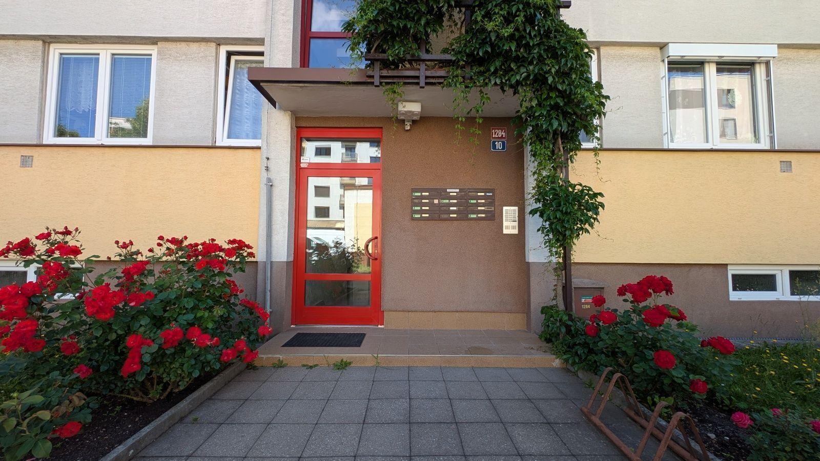 Prodej bytu 1+kk, 35 m², ulice V Koutech - Hradec Králové