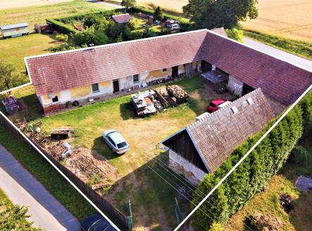 . | Prodej - zemědělský objekt, 1 654 m²