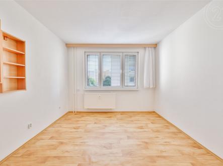 . | Pronájem bytu, 1+kk, 29 m²