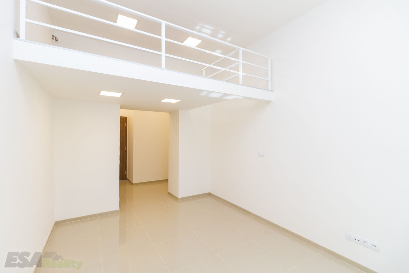 Pronájem bytu 1+kk, 26m2, ulice Milíčova, Praha 3 - Žižkov