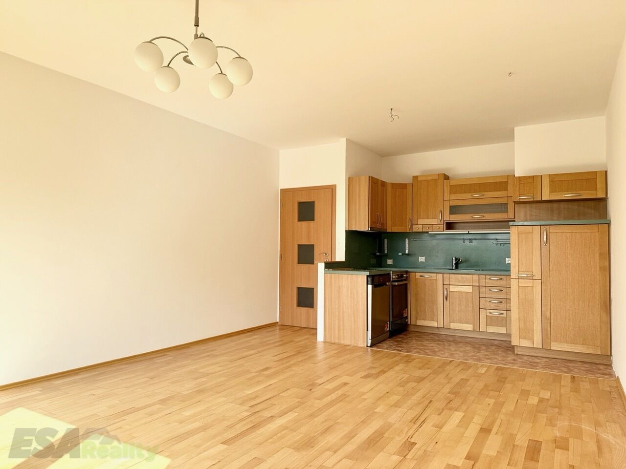 Pronájem bytu 2+kk, 54,2m2, terasa 4,5m2, ul.Na Císařce, Praha 5