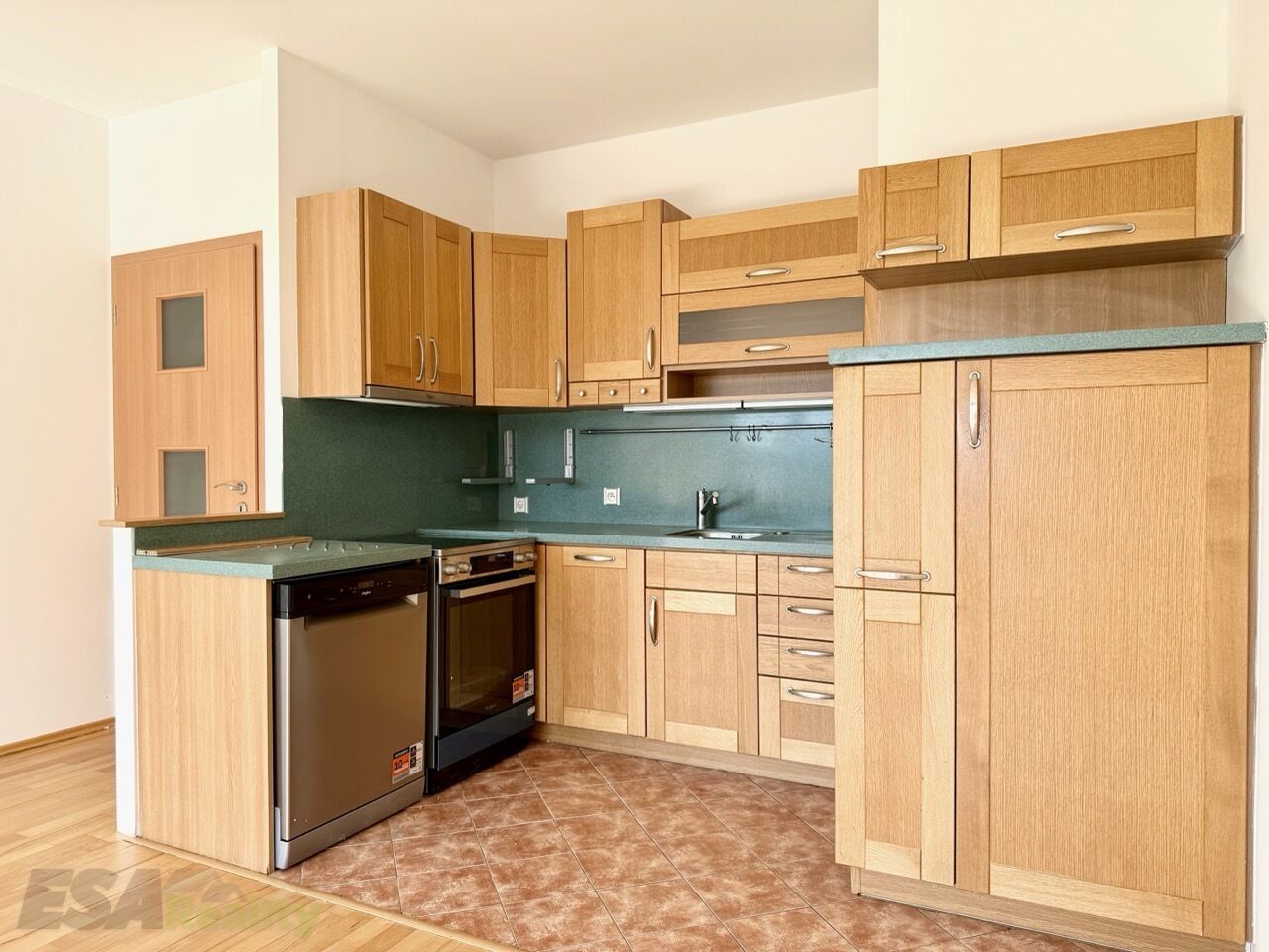 Pronájem bytu 2+kk, 54,2m2, terasa 4,5m2, ul.Na Císařce, Praha 5
