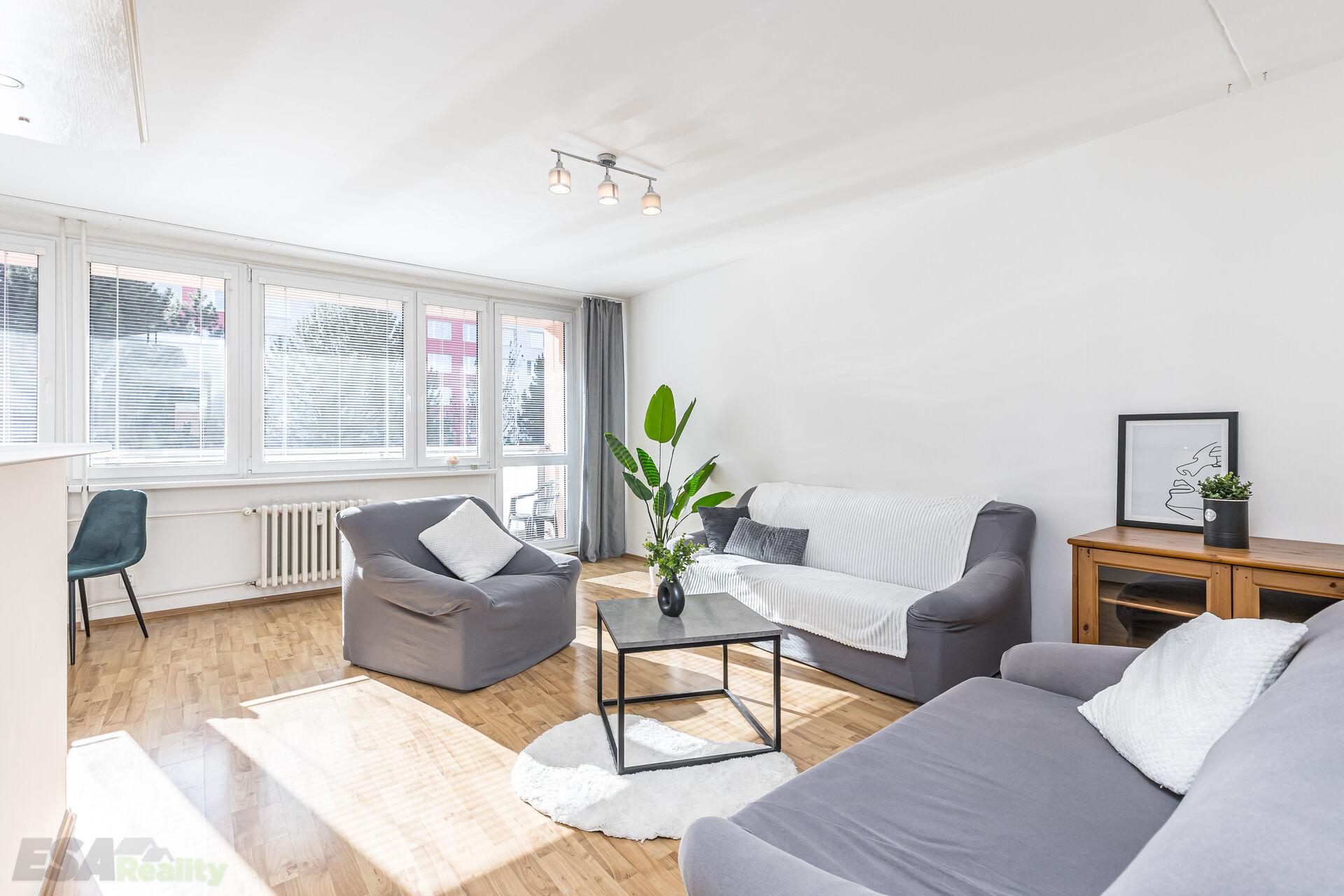 Prodej bytu 3+1, 70,8m², lodžie 6,7m², Horní Počernice