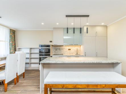 Pronájem bytu, 3+kk, 70 m²