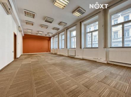 Pronájem - kanceláře, 180 m²