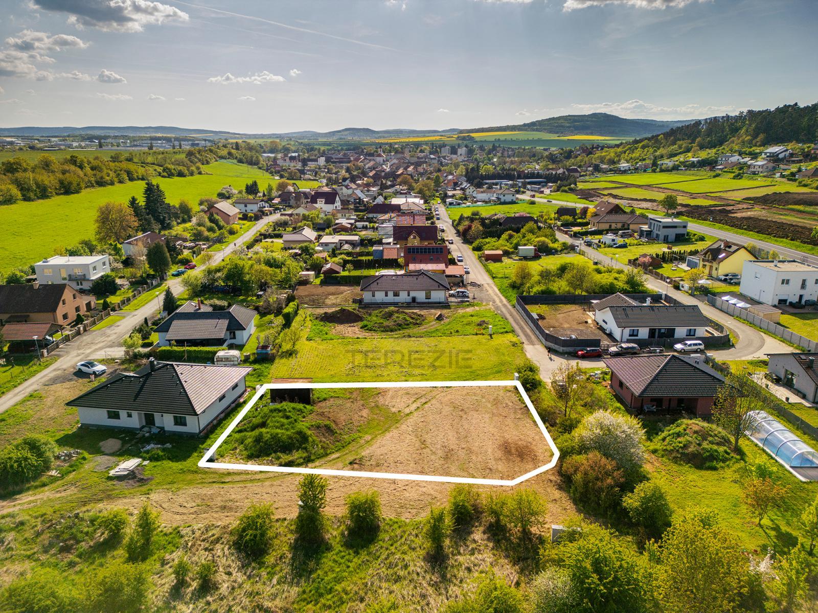 Prodej pozemku, 820 m2, Žebrák, okr. Beroun