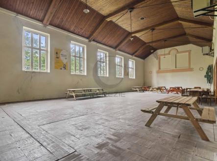 Objekt určený k bydlení či podnikání, Zlonice | Prodej - dům/vila, 695 m²