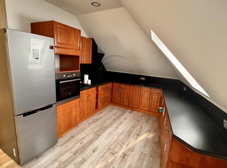 Pronájem, byt 2+1, Chomutov, ul. Karlovarská | Pronájem bytu, 2+1, 81 m²