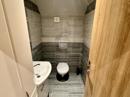 Pronájem, byt 2+1, Chomutov, ul. Karlovarská | Pronájem bytu, 2+1, 81 m²