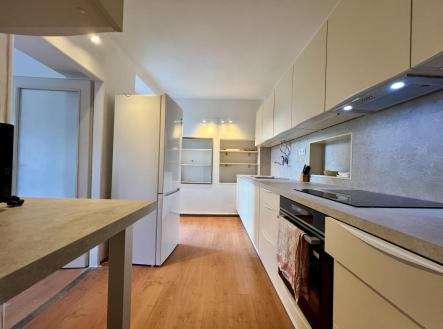 IMG_4648.jpeg | Pronájem - dům/vila, 290 m²