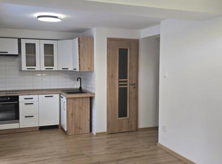 Fotka 1 | Pronájem bytu, 1+1, 40 m²