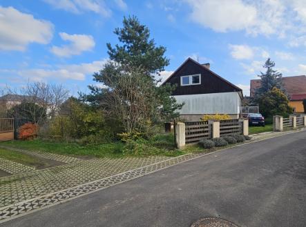 Fotka 1 | Prodej - pozemek pro bydlení, 1 727 m²