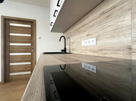 Fotka 14 | Prodej bytu, 1+1, 42 m²