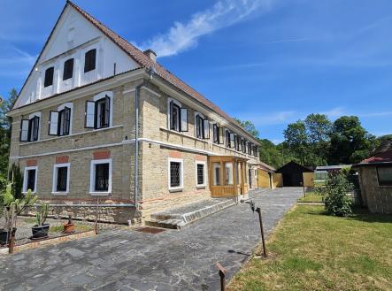 Fotka 24 | Prodej - dům/vila, 460 m²