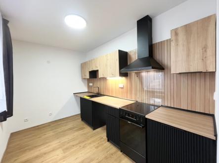 Fotka 2 | Pronájem bytu, 2+1, 53 m²