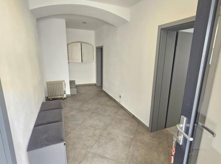 Fotka 4 | Prodej - dům/vila, 1 143 m²