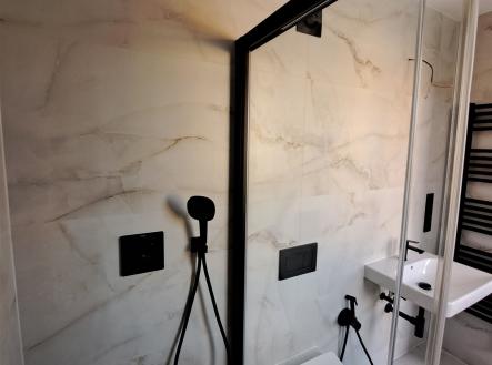 . | Prodej bytu, 1+kk, 32 m²