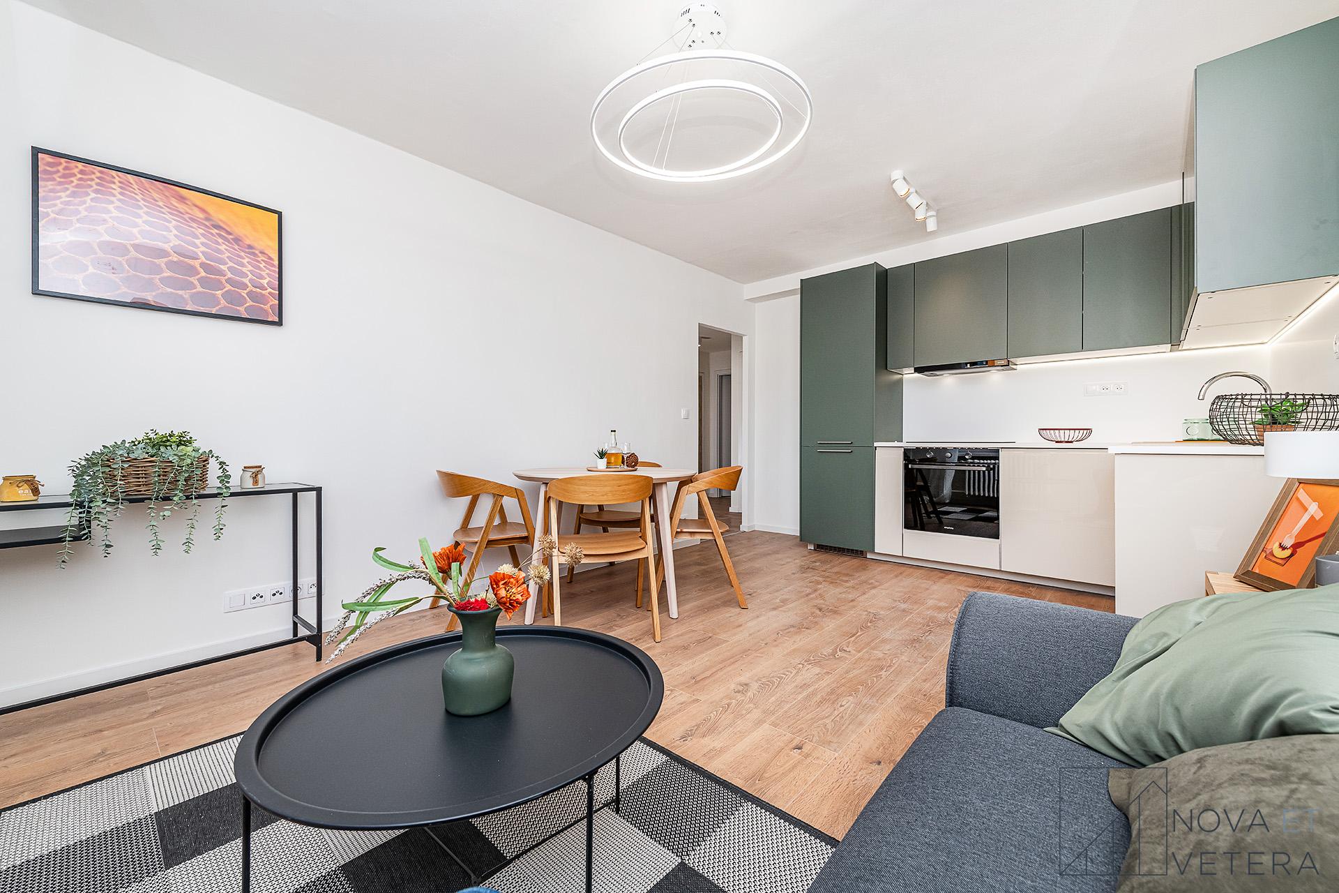 Prodej byt 2 + kk, 47㎡|Hlavní město Praha, Praha, Praha 14, Černý Most, Vybíralova 972/9, 19800