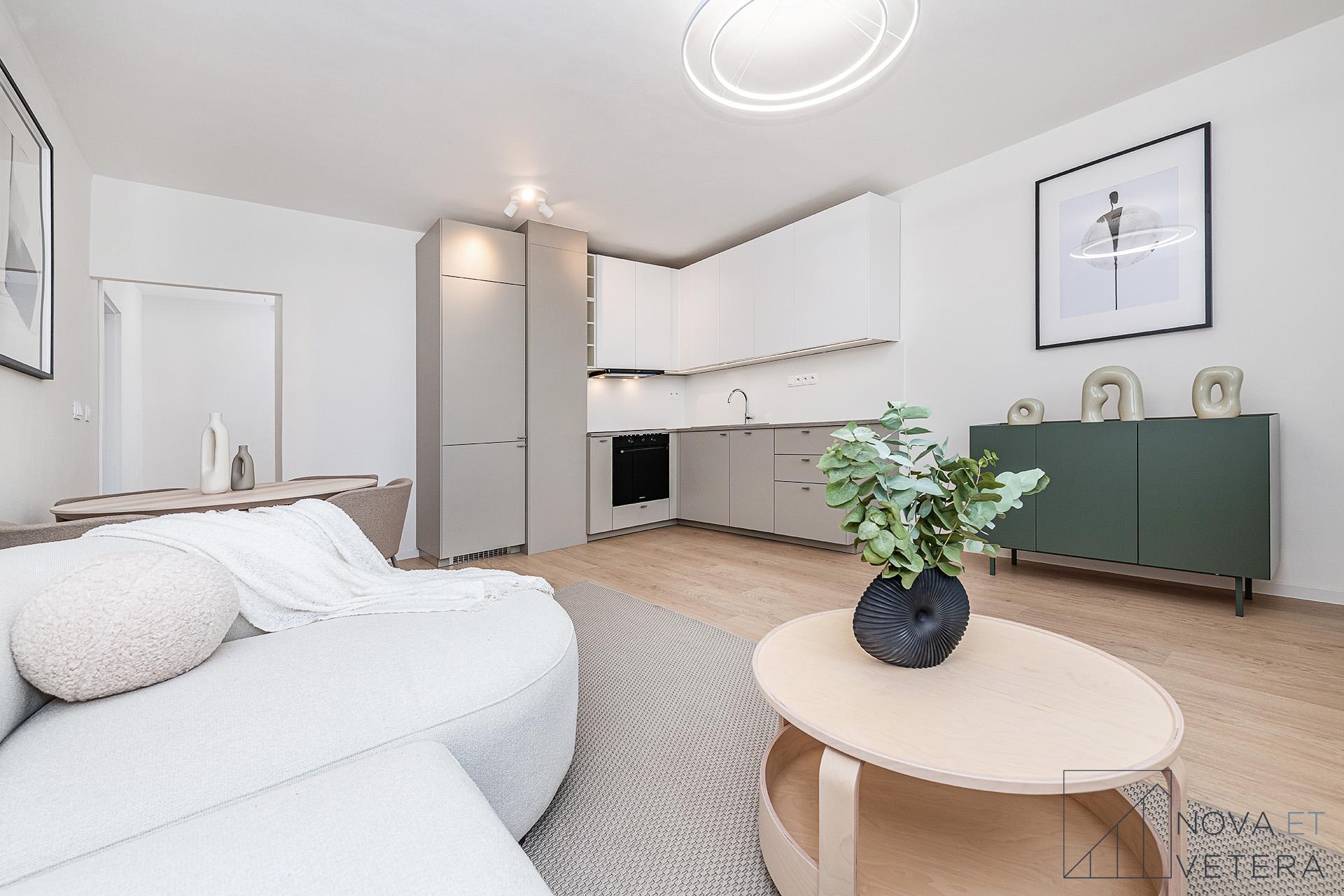 Prodej byt 2 + kk, 47㎡|Hlavní město Praha, Praha, Praha 14, Černý Most, Vybíralova 972/9, 19800
