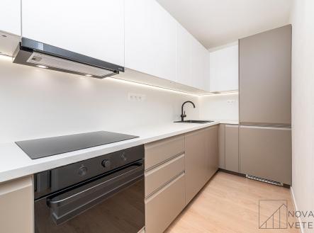 Prodej bytu, 3+kk, 65 m²