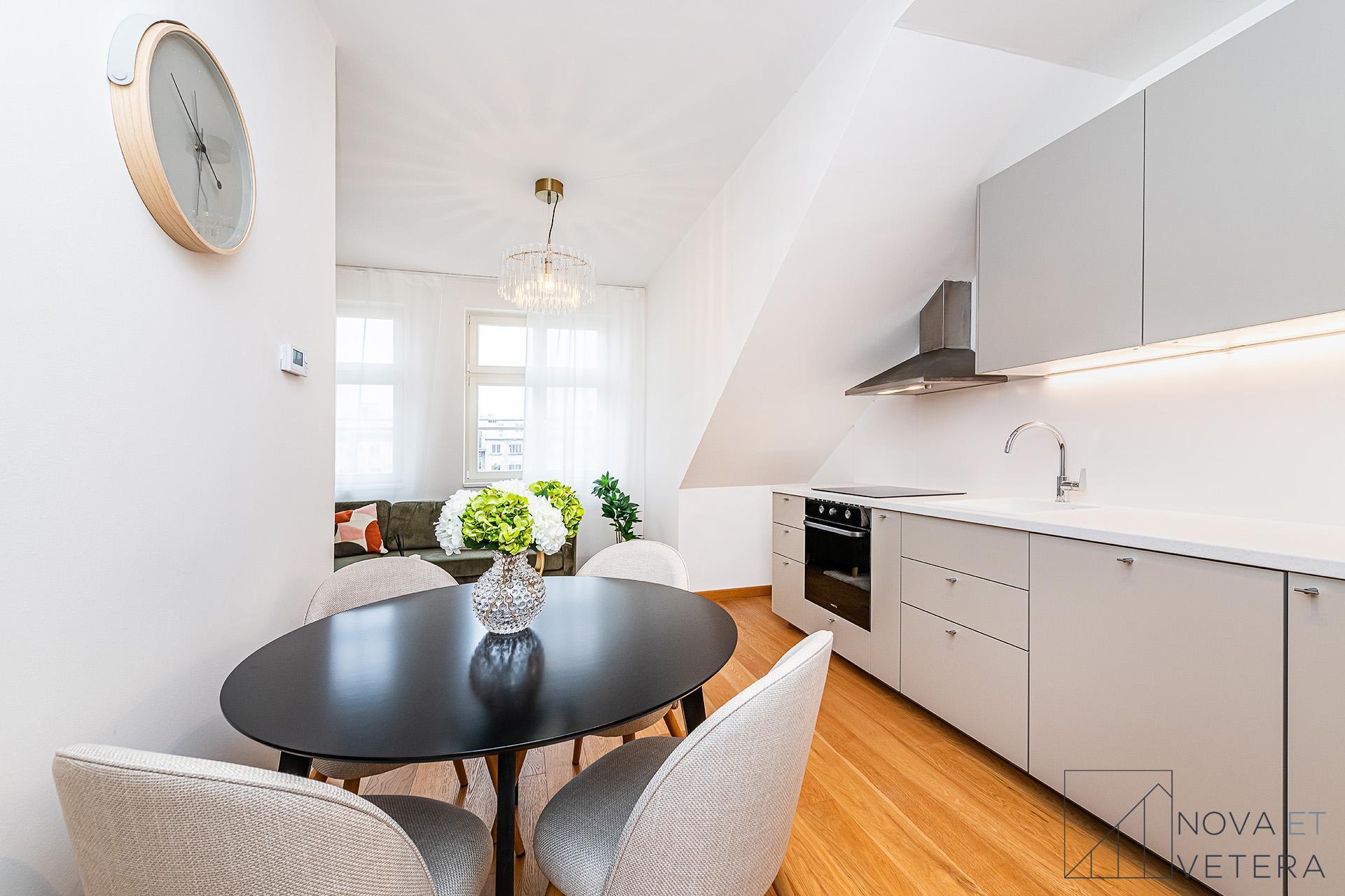 Prodej byt 4 + kk, 117㎡|Hlavní město Praha, Praha, Praha 2, Vinohrady, Chodská 1280/28, 12000