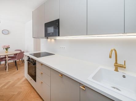 Prodej bytu, 3+kk, 70 m²