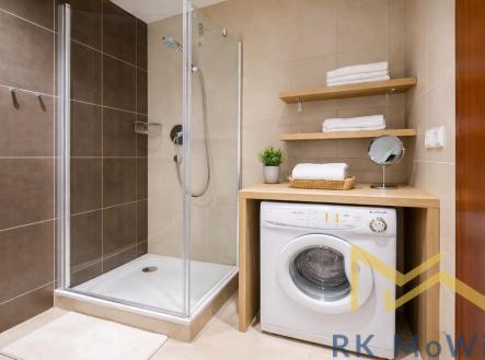 moderni-koupelna-s-rohovou-sprchou.png | Pronájem bytu, 2+kk, 44 m²