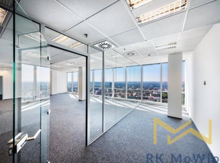 Pronájem - kanceláře, 266 m²