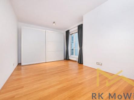 minimalist-bedroom-with-natural-light-1.png | Pronájem bytu, 4+kk, 135 m²