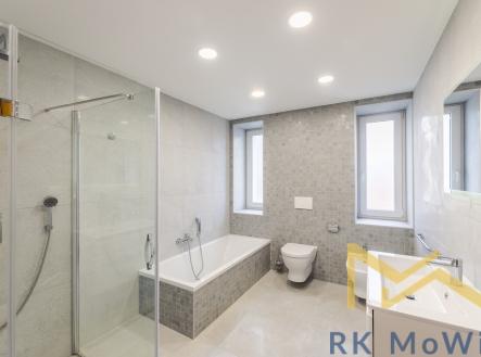 original-0e6619f7a3bf0d0c9043b505d5884003.jpeg | Pronájem - dům/vila, 350 m²