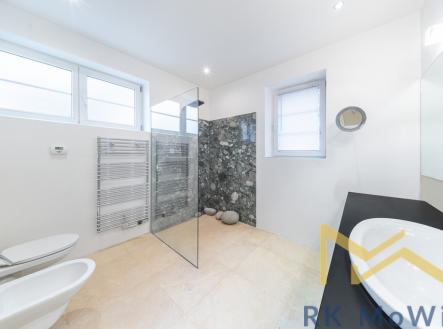 28.10.2025-jizni-i-784-7-4-of-10.jpg | Pronájem - dům/vila, 259 m²